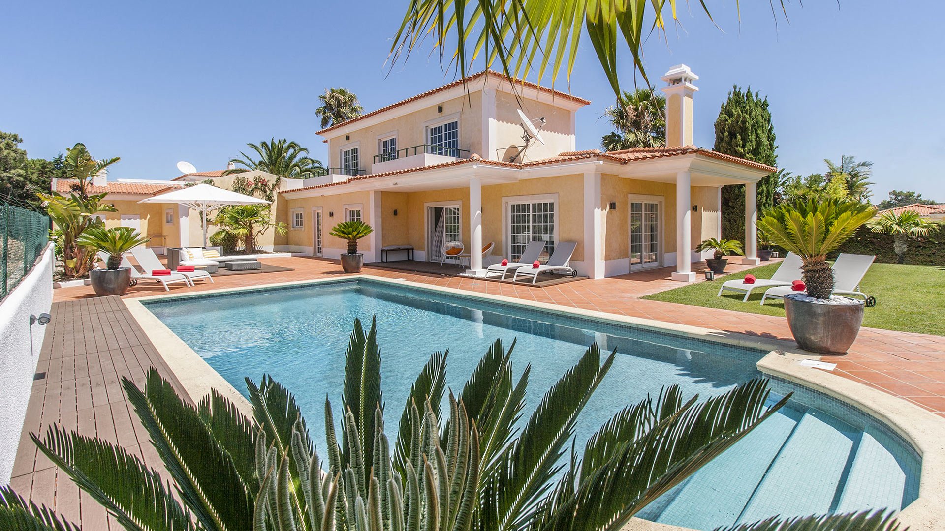 Almaya, luxury villa in Birre, Cascais