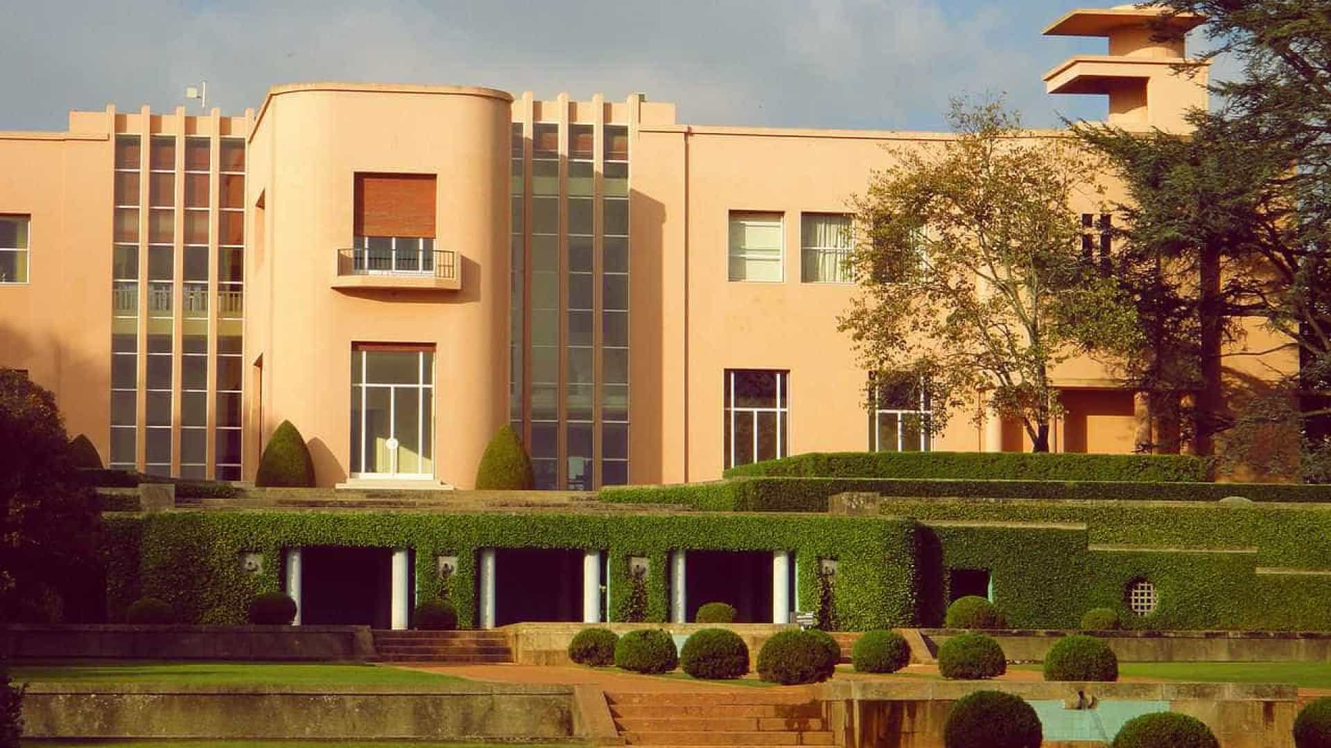 Visit Serralves museum in Proto