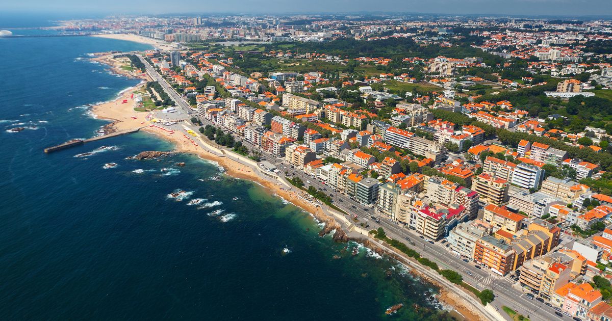 visit beach matosinhos porto
