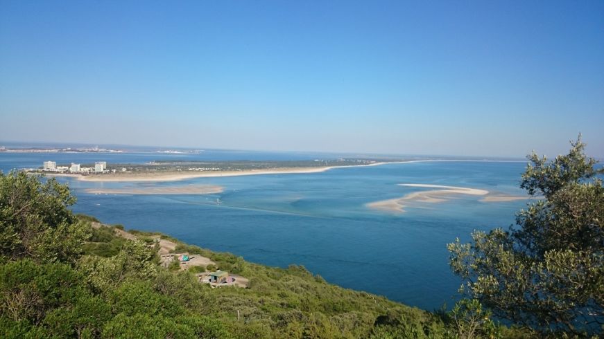 Guided tour of Arrábida and Sesimbra