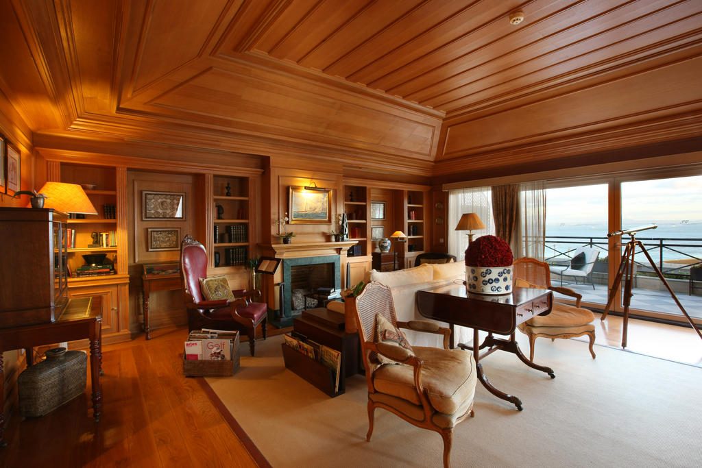 Hotel As Janelas Verdes in Lisbon