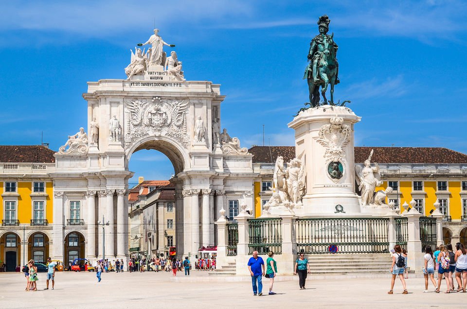 guided tour lisbon tourist sites