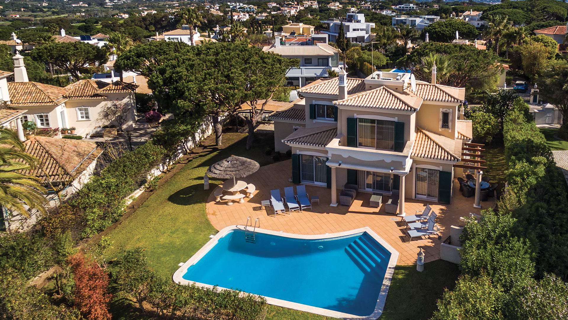 Cristal, luxury villa for rent in Vale do Lobo in algarve