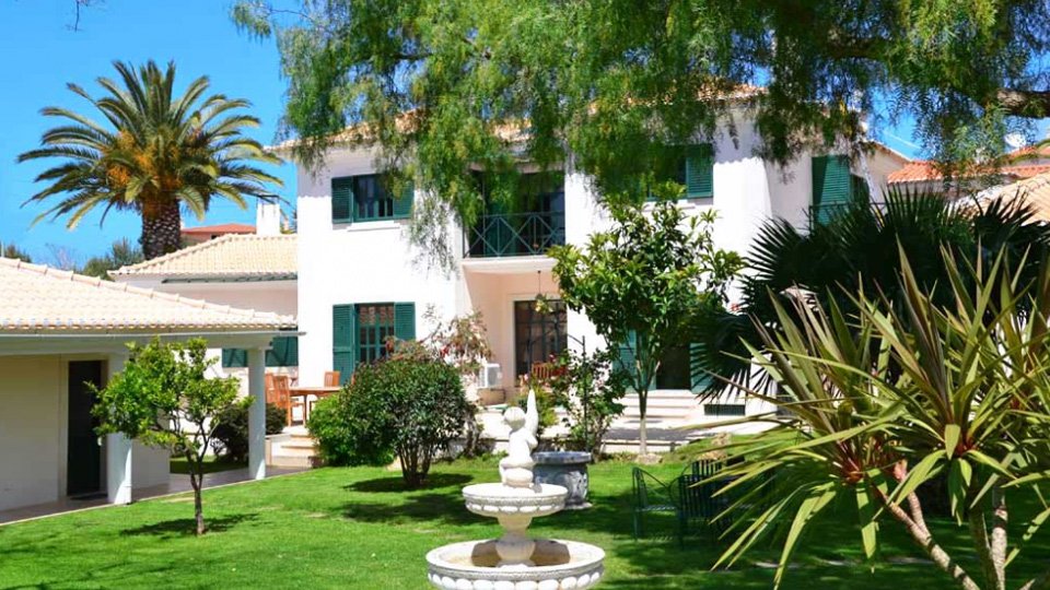 Quinta Marinha, luxury villa in Cascais