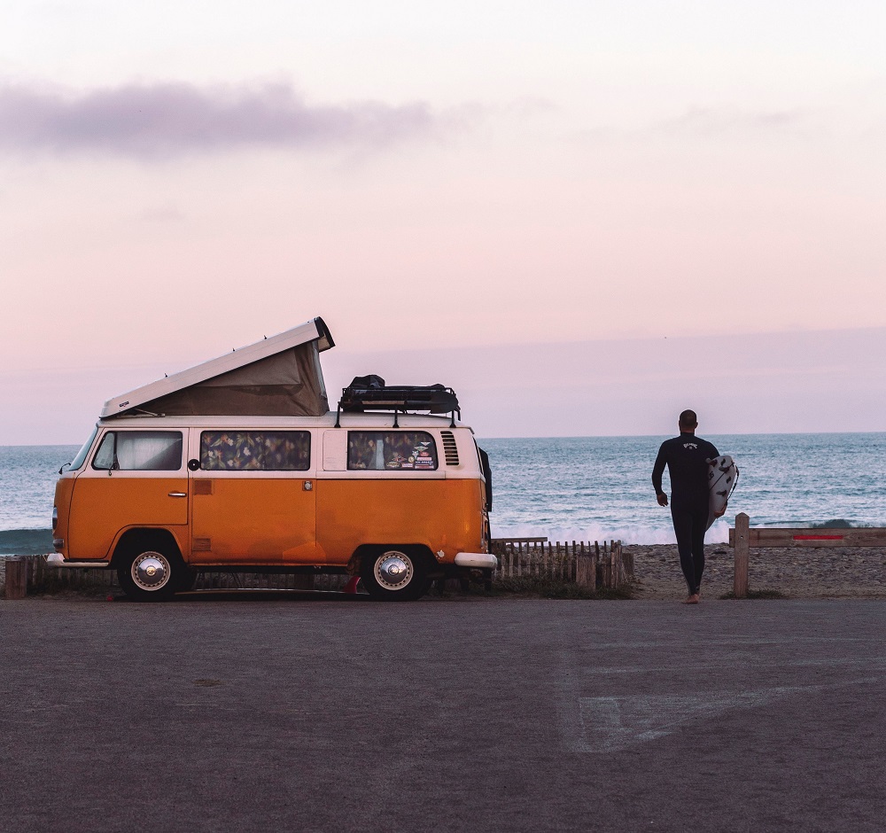 surf trip portugal van